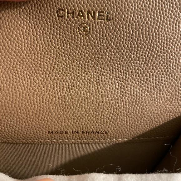 ‼️SOLD‼️CHANEL 22A Beige/ Caramel Classic Flap Card Holder NWT - Picture 12 of 13